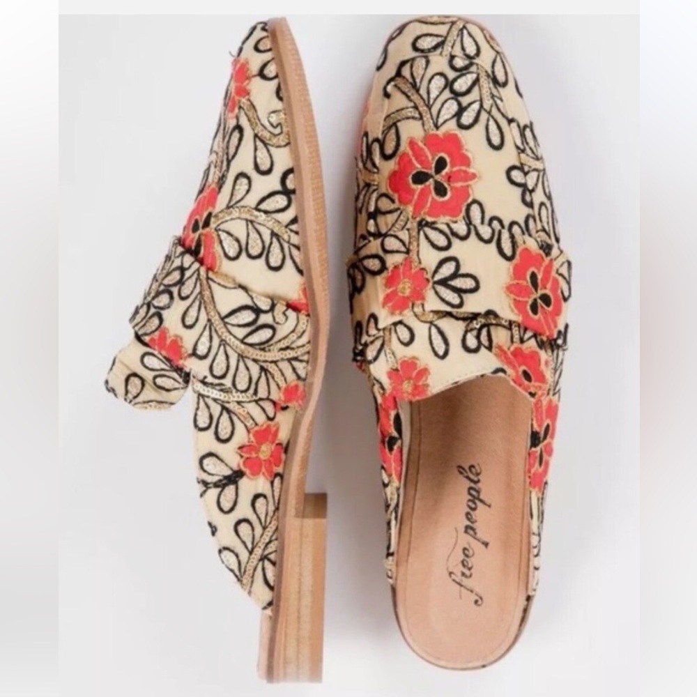 Free People flats
